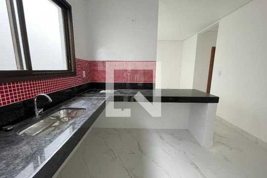 Cozinha de casa à venda com 3 quartos, 165m² em Trevo, Belo Horizonte