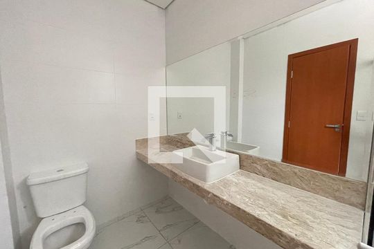 Lavabo de casa à venda com 3 quartos, 165m² em Trevo, Belo Horizonte
