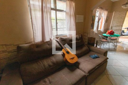 Sala de casa para alugar com 3 quartos, 360m² em Fonseca, Niterói