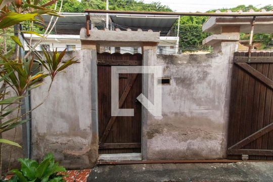 Vista de casa para alugar com 3 quartos, 360m² em Fonseca, Niterói