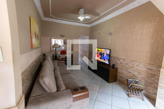 Casa para alugar com 3 quartos, 360m² em Fonseca, Niterói