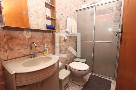 Banheiro Casa 1 de casa à venda com 4 quartos, 330m² em Vila Zelina, São Paulo