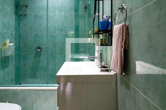 Banheiro social 1 de apartamento à venda com 3 quartos, 132m² em Jardim Botânico, Rio de Janeiro