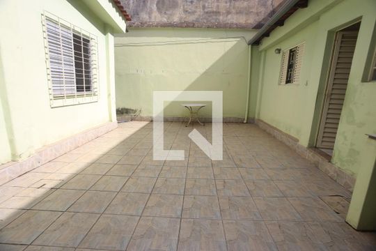 quintal de casa à venda com 4 quartos, 240m² em Padre Eustáquio, Belo Horizonte