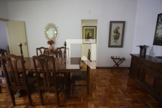 Sala de casa à venda com 4 quartos, 240m² em Padre Eustáquio, Belo Horizonte