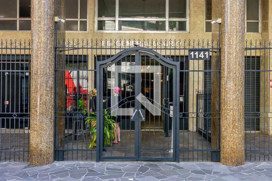 Fachada de apartamento à venda com 3 quartos, 100m² em Centro Histórico, Porto Alegre