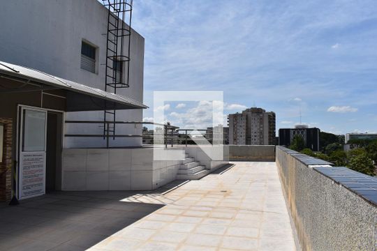 Área comum de apartamento para alugar com 1 quarto, 24m² em Centro Cívico, Curitiba