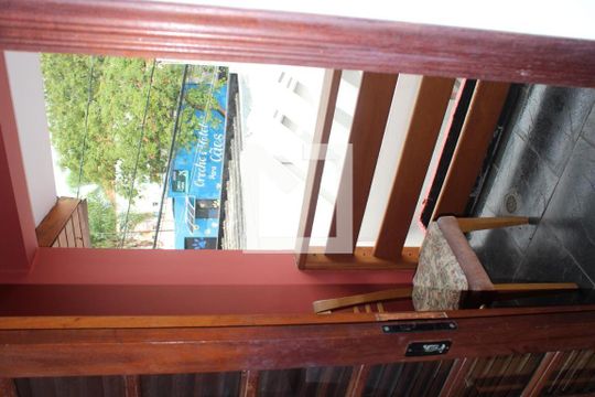 Sacada de casa à venda com 3 quartos, 126m² em Alto da Lapa, São Paulo
