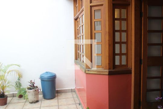 Quintal de casa à venda com 3 quartos, 126m² em Alto da Lapa, São Paulo