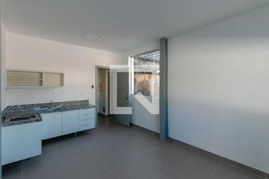 Studio de kitnet/studio para alugar com 1 quarto, 45m² em Barroca, Belo Horizonte