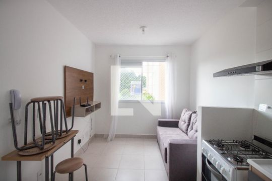 Sala de apartamento para alugar com 2 quartos, 32m² em Itaquera, São Paulo