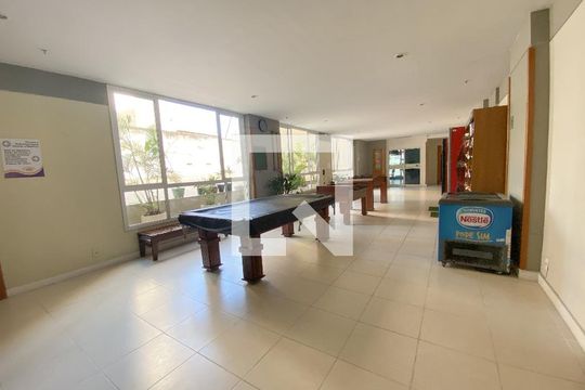 Área comum de apartamento para alugar com 3 quartos, 78m² em Santa Rosa, Niterói