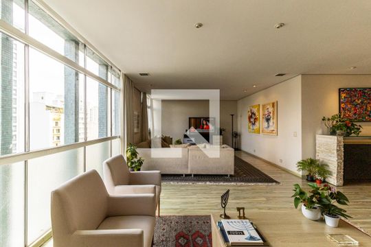 Apartamento à venda com 3 quartos, 198m² em Higienópolis, São Paulo