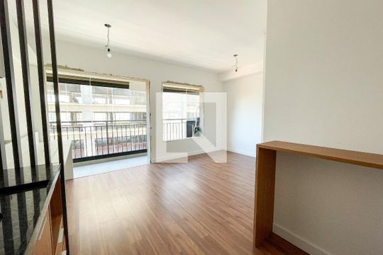 Quarto de kitnet/studio à venda com 1 quarto, 29m² em Sumaré, São Paulo