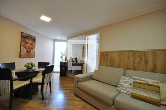 Sala de casa de condomínio à venda com 2 quartos, 117m² em Vila Nova Mazzei, São Paulo