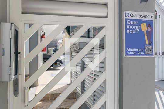 Fachada de casa de condomínio à venda com 2 quartos, 100m² em Silveira, Santo André