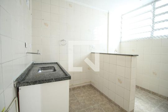 Cozinha de kitnet/studio para alugar com 1 quarto, 32m² em Vila Prudente, São Paulo