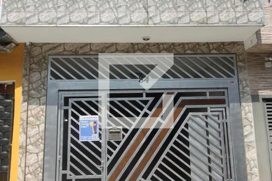 Fachada de casa para alugar com 2 quartos, 150m² em Interlagos, São Paulo