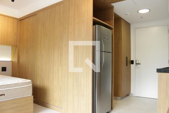 Studio - Cozinha de kitnet/studio à venda com 1 quarto, 27m² em Jardim das Bandeiras, São Paulo