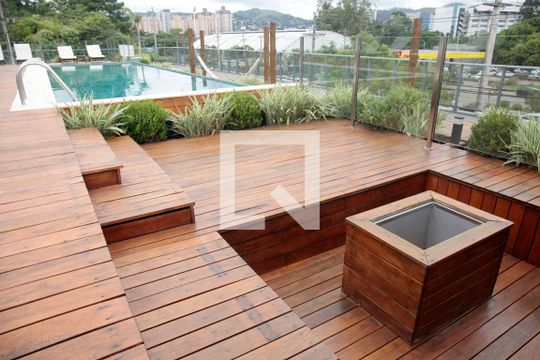 Área Comum - Deck Piscina de apartamento à venda com 2 quartos, 63m² em Jardim do Salso, Porto Alegre