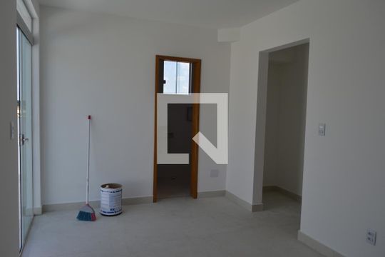 Sala 2 de apartamento à venda com 2 quartos, 120m² em Alvorada, Contagem