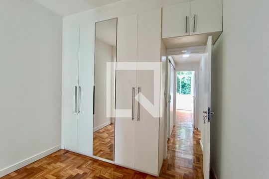 Suíte de apartamento para alugar com 2 quartos, 65m² em Leblon, Rio de Janeiro