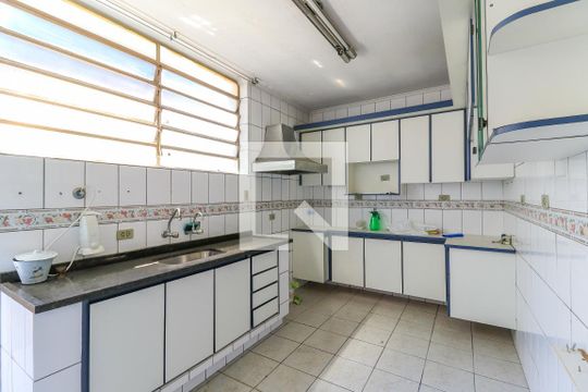 Cozinha de casa à venda com 3 quartos, 278m² em Parque Colonial, São Paulo