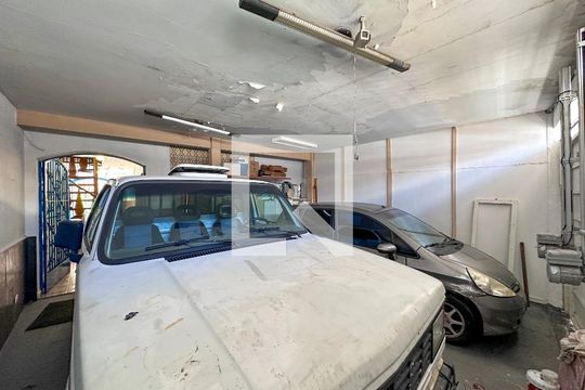 Garagem de casa à venda com 3 quartos, 221m² em Santo Amaro, São Paulo