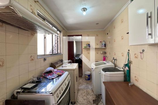 Área de Serviço de casa para alugar com 3 quartos, 221m² em Santo Amaro, São Paulo