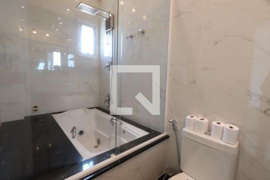Banheiro da Suíte 2 de apartamento à venda com 4 quartos, 250m² em Jardim Avelino, São Paulo