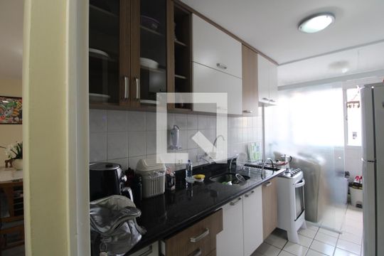 Cozinha de apartamento à venda com 2 quartos, 50m² em Jardim Lallo, São Paulo