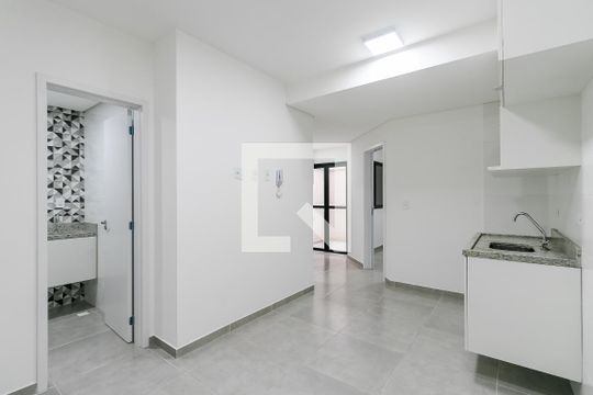 Sala / Cozinha de apartamento à venda com 2 quartos, 37m² em Chácara Califórnia, São Paulo