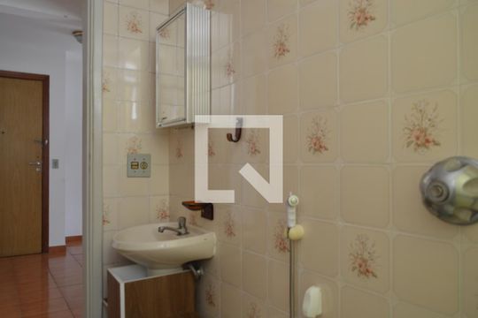 Banheiro de apartamento para alugar com 1 quarto, 50m² em Aclimação, São Paulo