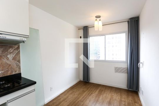 Kitnet/Studio à venda com 1 quarto, 24m² em Paraíso do Morumbi, São Paulo