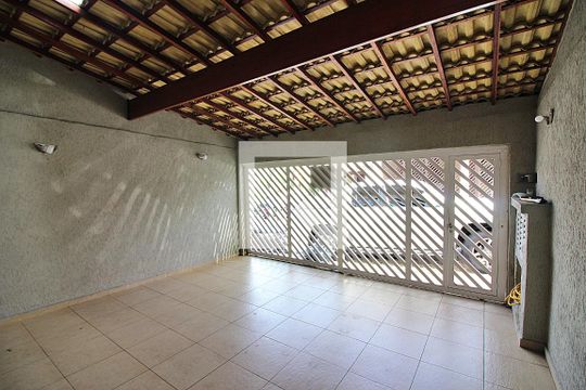 Garagem de casa à venda com 2 quartos, 120m² em Conjunto Habitacional Franchini, São Bernardo do Campo