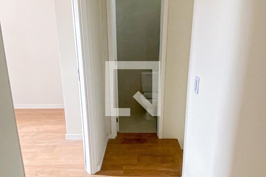 Corredor de casa de condomínio à venda com 2 quartos, 100m² em Vila Humaita, Santo André