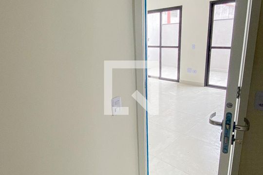 Lavabo de casa de condomínio à venda com 2 quartos, 100m² em Vila Humaita, Santo André
