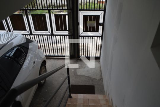Garagem  de apartamento para alugar com 2 quartos, 65m² em Chácara Contagem, Contagem