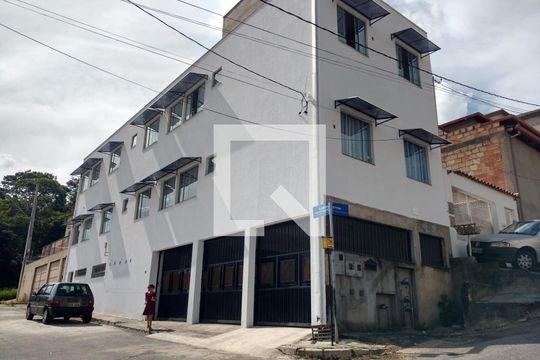 Fachada de apartamento para alugar com 2 quartos, 65m² em Chácara Contagem, Contagem