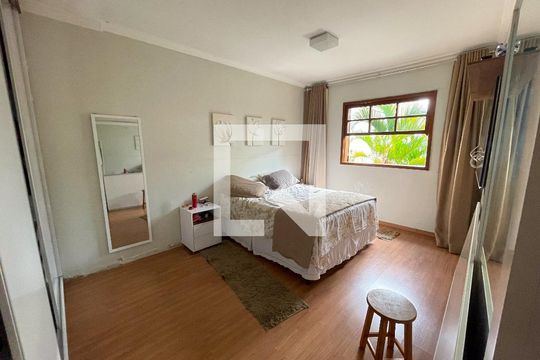 Quarto 1 de casa à venda com 6 quartos, 250m² em Eldoradinho, Contagem