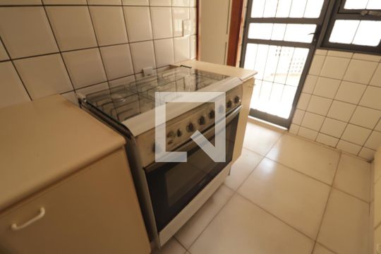 Cozinha de casa para alugar com 3 quartos, 140m² em Setor Leste Universitário, Goiânia