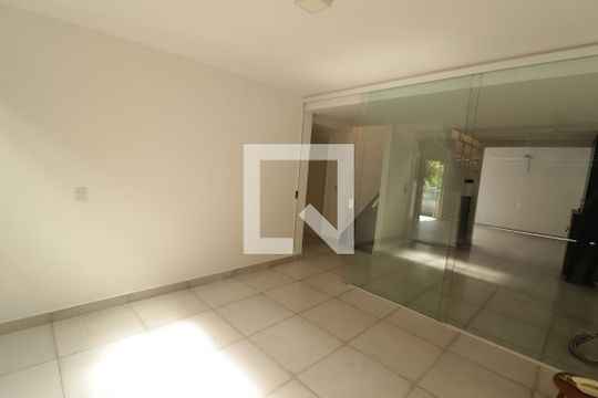 Casa para alugar com 3 quartos, 140m² em Setor Leste Universitário, Goiânia