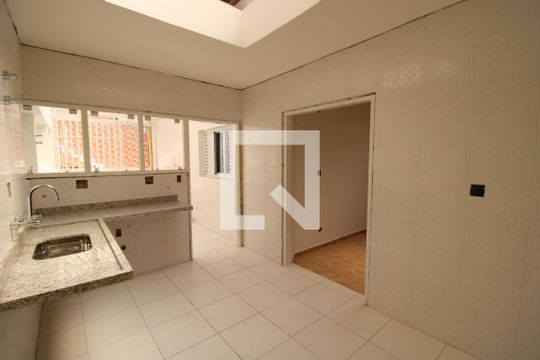 Cozinha de casa à venda com 6 quartos, 450m² em Vila Paulicéia, São Paulo