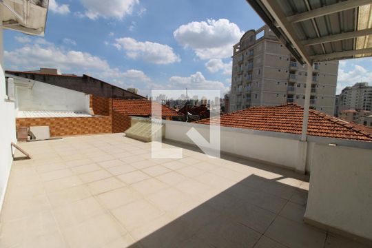 Quintal de casa à venda com 6 quartos, 450m² em Vila Paulicéia, São Paulo