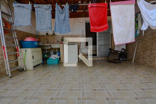 Sacada Quarto 1 de casa para alugar com 3 quartos, 240m² em Assunção, São Bernardo do Campo