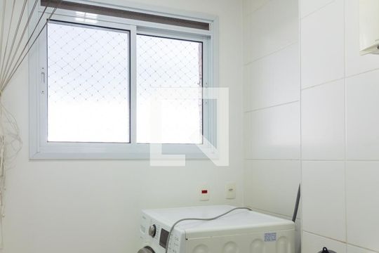 Área de Serviço de apartamento para alugar com 2 quartos, 66m² em Melville Empresarial I E Ii, Barueri