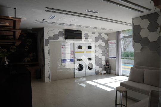 Área comum - Lavanderia de apartamento à venda com 1 quarto, 31m² em Pinheiros, São Paulo