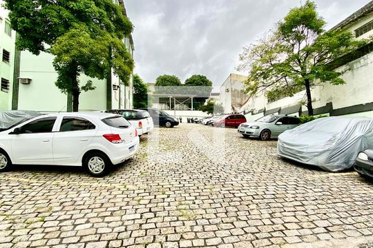 Garagem de apartamento para alugar com 2 quartos, 50m² em Inhaúma, Rio de Janeiro