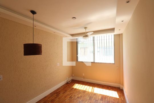 Apartamento para alugar com 2 quartos, 47m² em Porto Novo, São Gonçalo