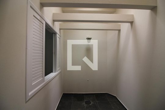 Home Office de casa para alugar com 3 quartos, 235m² em Nova Petrópolis, São Bernardo do Campo